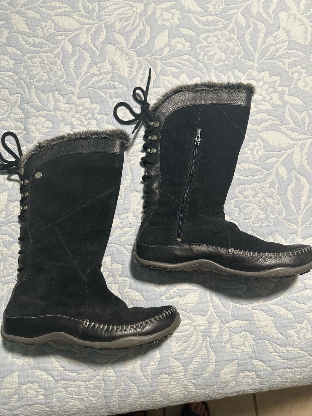 North Face waterproof Women's Black Faux-Fur Trim Lace-Up Boots
